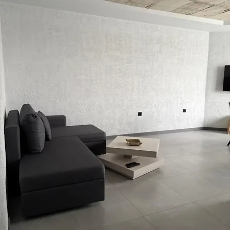 сами 102 Lägenhet