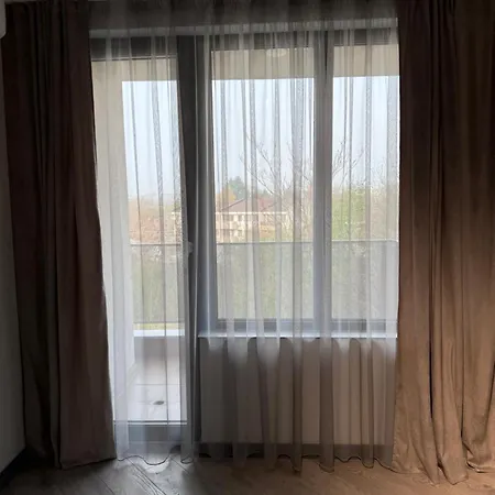 сами 102 Apartman *