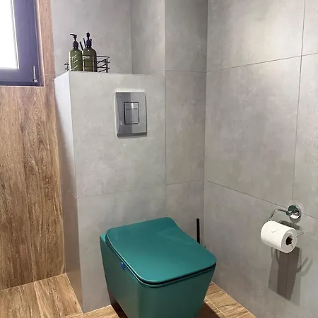 сами 102 Apartman