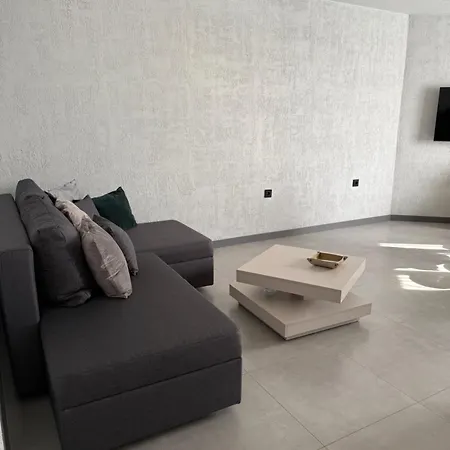 сами 102 Apartman Dobrics